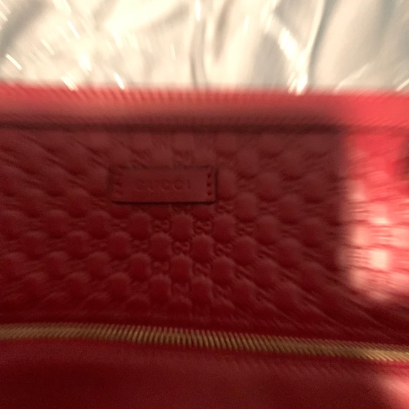 Authentic Gucci large soft tote by Alessandro Michele Red. Microguccissima - Picture 4 of 15